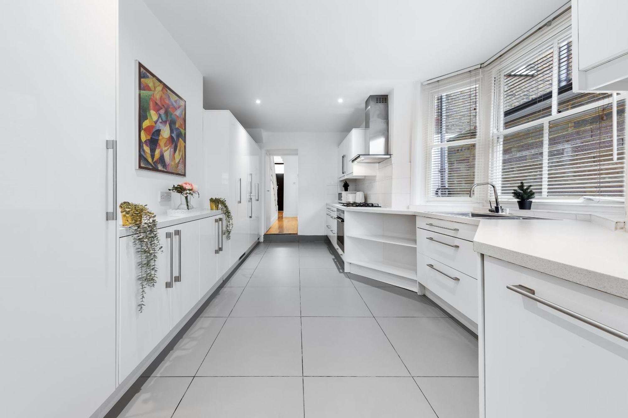 Luxury 4-Bedroom Modern Flat In Central London Steps From Station, Sleeps 9 In Style! 外观 照片