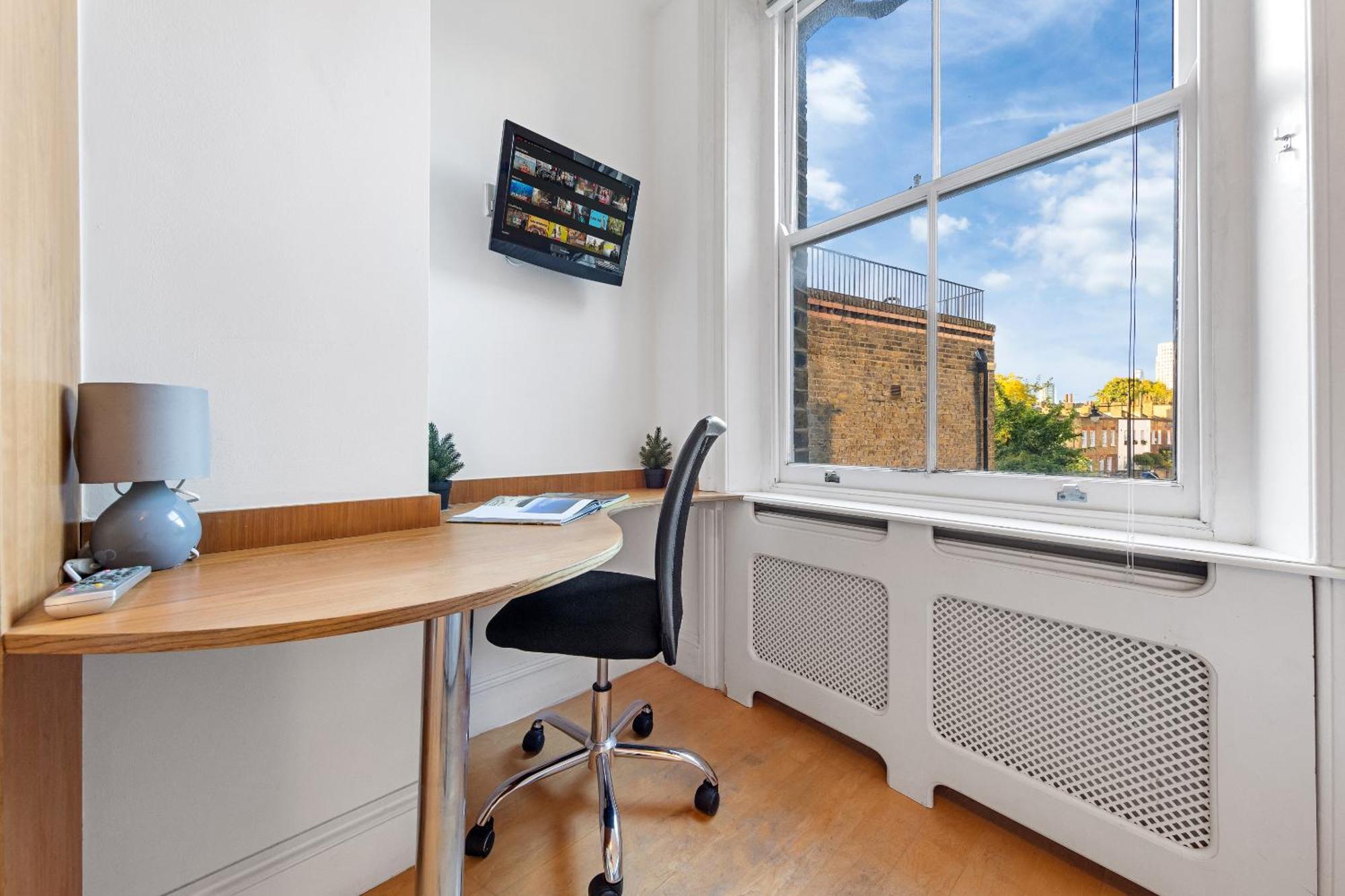 Luxury 4-Bedroom Modern Flat In Central London Steps From Station, Sleeps 9 In Style! 外观 照片