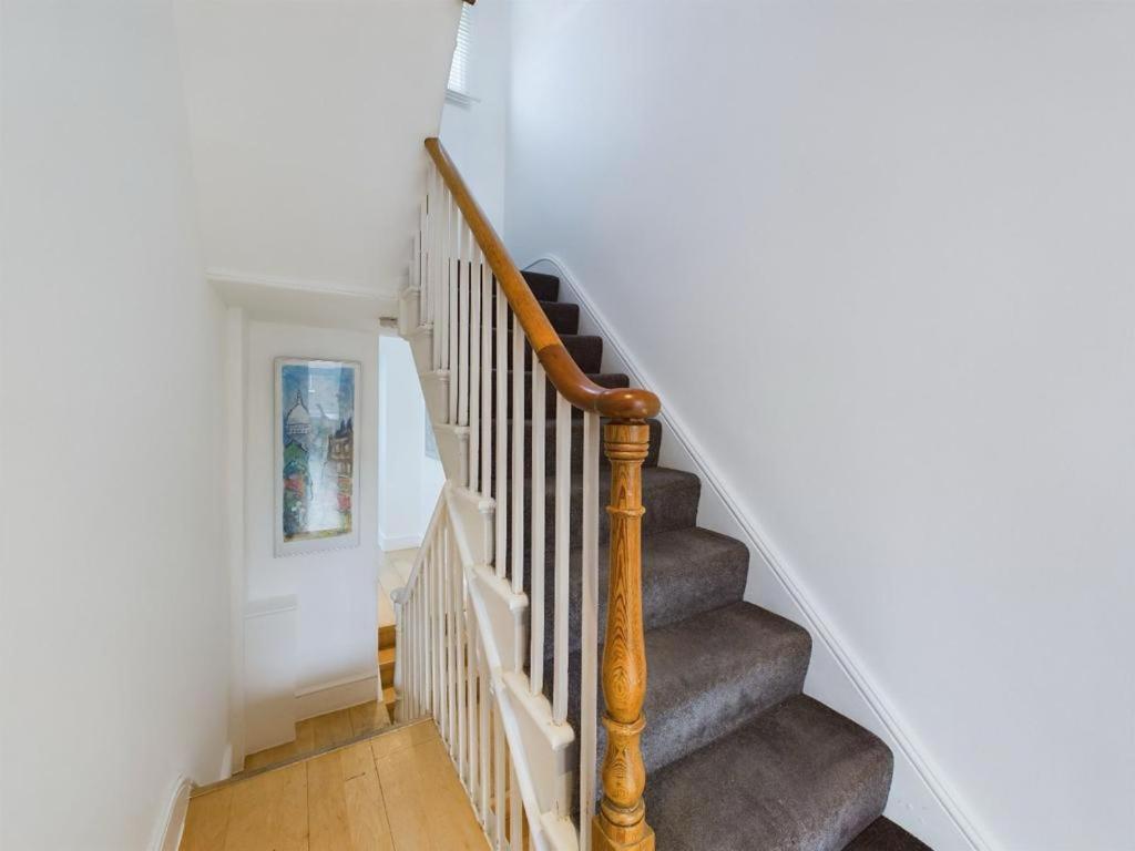 Luxury 4-Bedroom Modern Flat In Central London Steps From Station, Sleeps 9 In Style! 客房 照片