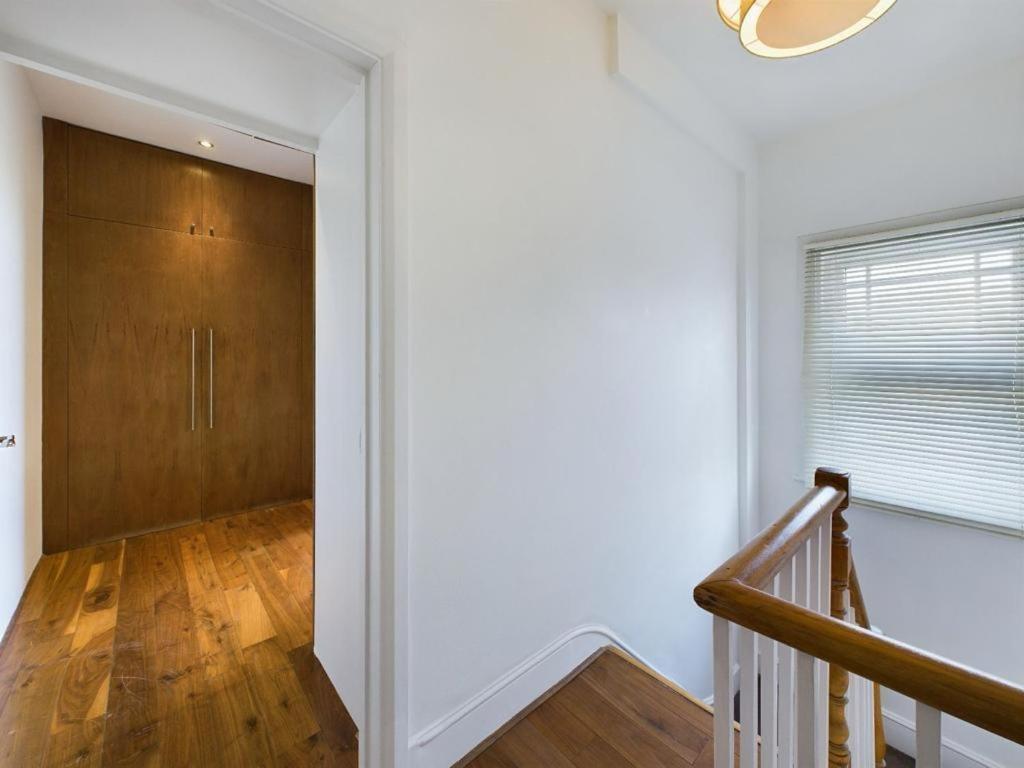 Luxury 4-Bedroom Modern Flat In Central London Steps From Station, Sleeps 9 In Style! 客房 照片