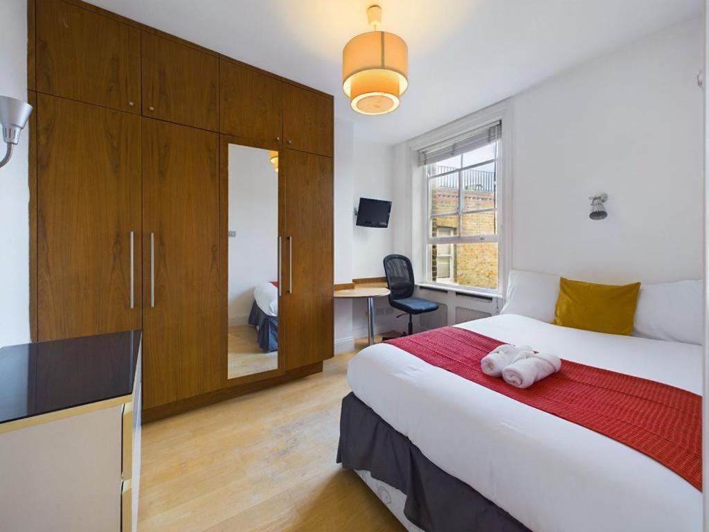 Luxury 4-Bedroom Modern Flat In Central London Steps From Station, Sleeps 9 In Style! 客房 照片