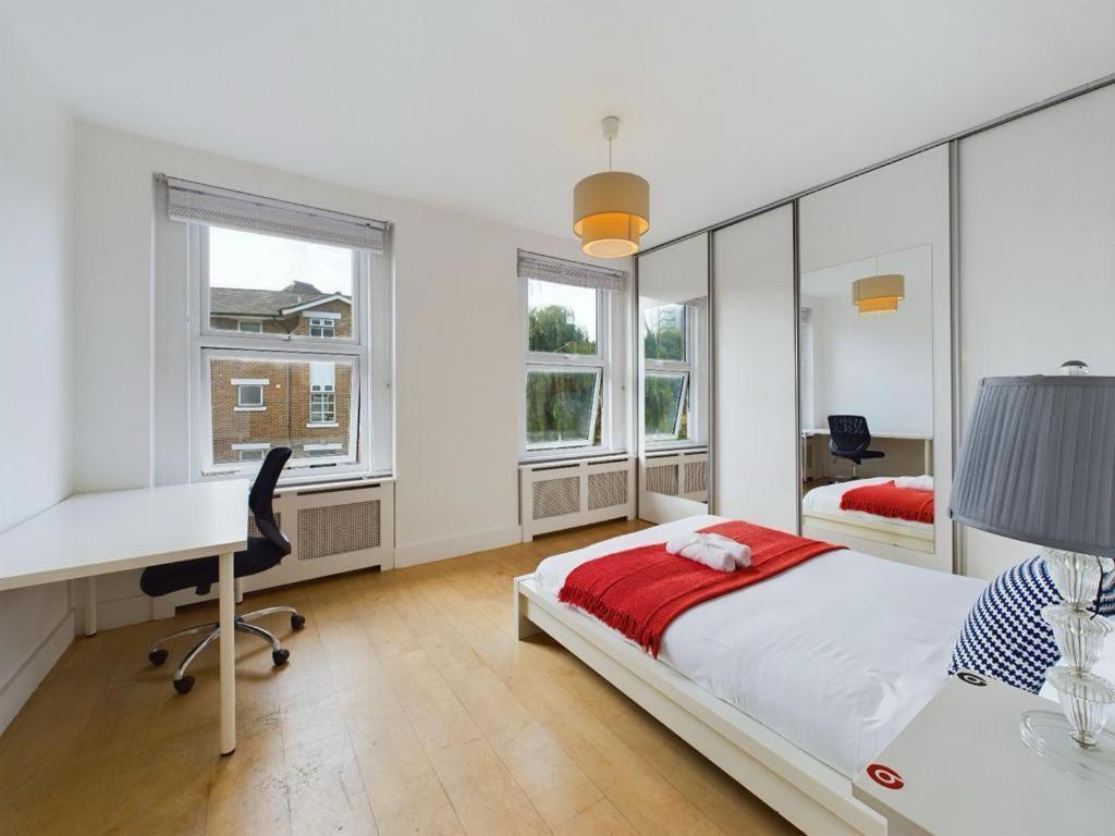 Luxury 4-Bedroom Modern Flat In Central London Steps From Station, Sleeps 9 In Style! 客房 照片