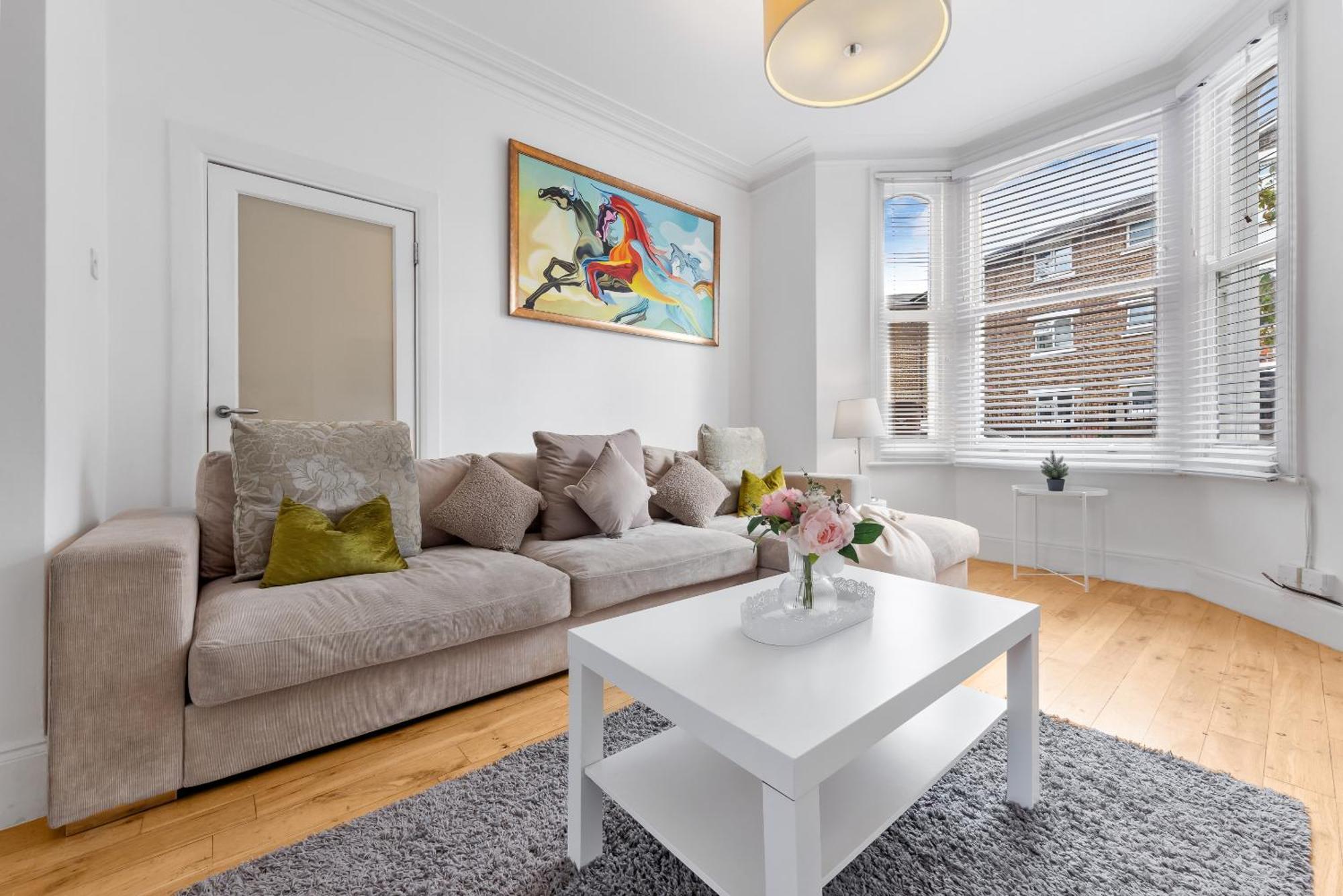 Luxury 4-Bedroom Modern Flat In Central London Steps From Station, Sleeps 9 In Style! 外观 照片