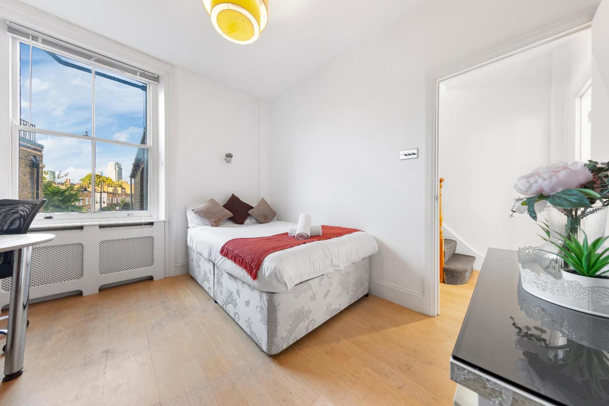 Luxury 4-Bedroom Modern Flat In Central London Steps From Station, Sleeps 9 In Style! 外观 照片